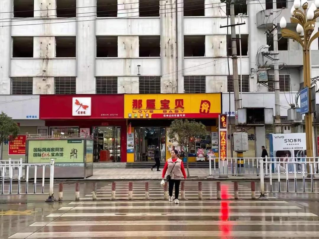 陇南行人闯红灯,陇南市行人闯红灯