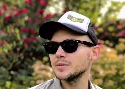 戴帽子难看怎么选择帽子,戴帽子不好看的人适合戴什么帽子