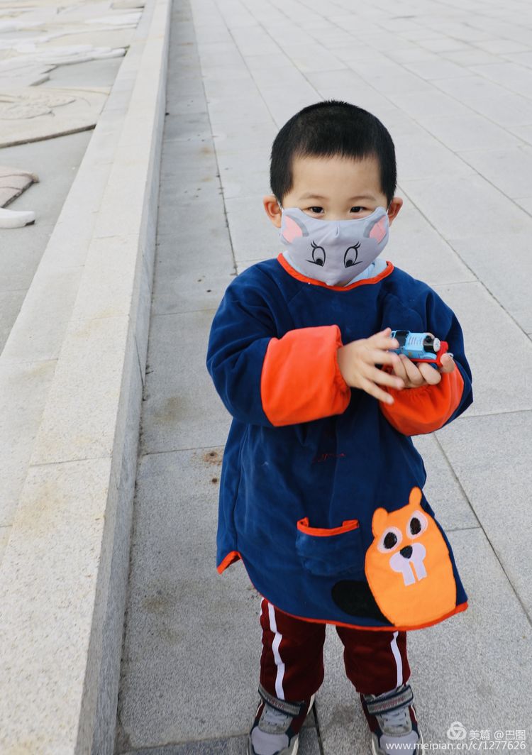 金色童年8张图片,金色的童年相片