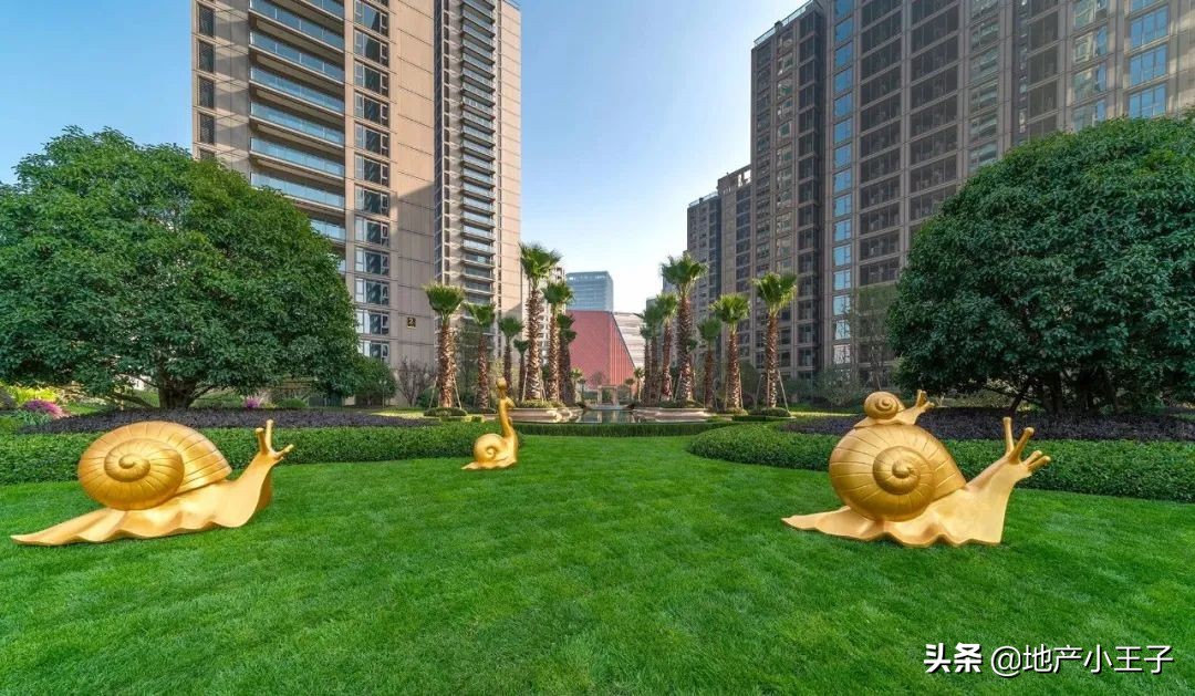 愤怒！中介又联合房东炒作，申花8万4成交，非常蹊跷