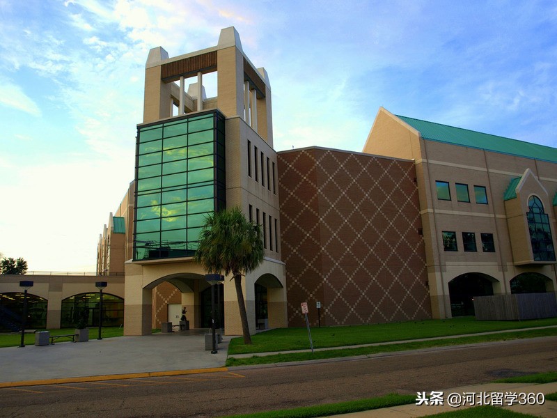 路易斯安那泽维尔大学怎么样,去弗吉尼亚读军事学院怎么样