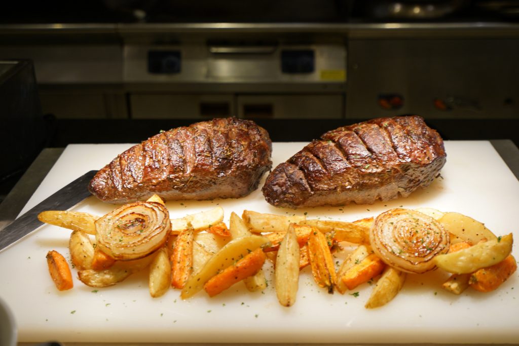 上海扬子江丽笙小龙虾自助餐,上海市扬子江万丽酒店地址