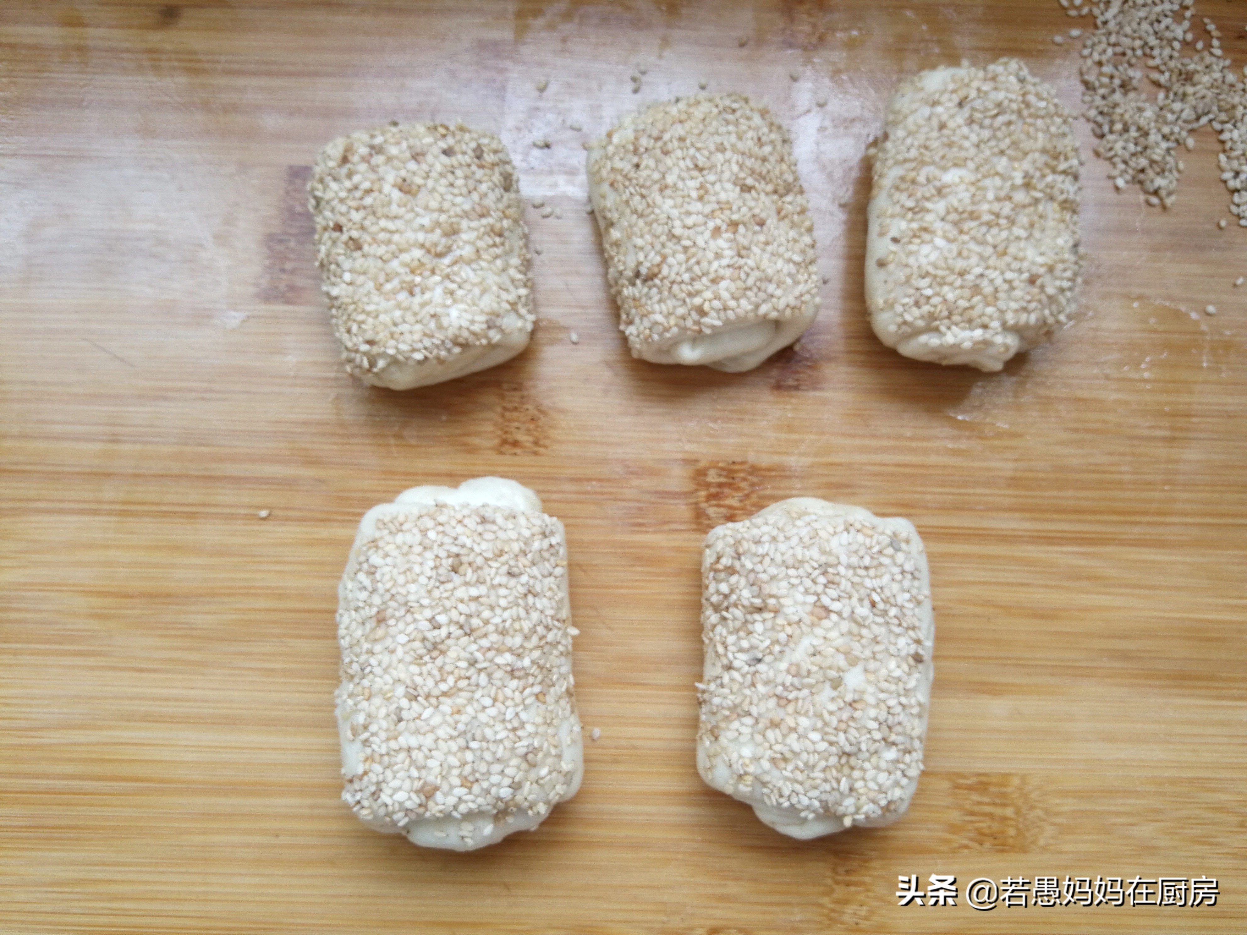 路边摊油酥烧饼怎么做,路边摊芝麻饼的做法