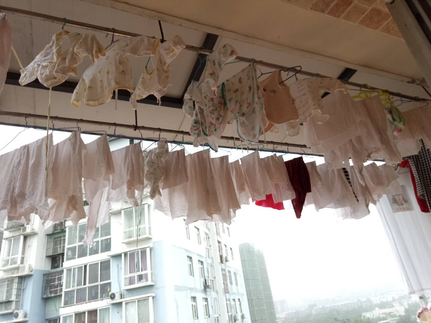 新生儿用尿片的正确方法,新生儿尿片自己做怎么穿