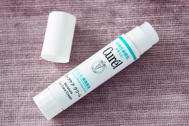 什么护唇膏好用又持久,什么护唇膏效果最好用