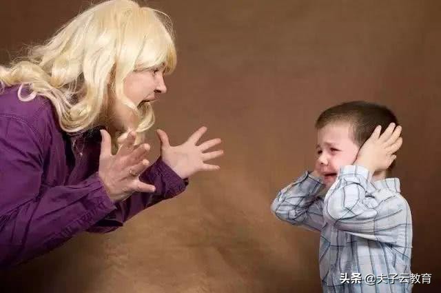 “我妈杀了我的狗，我砍死了她！”杀死亲妈的孩子究竟怎么了？