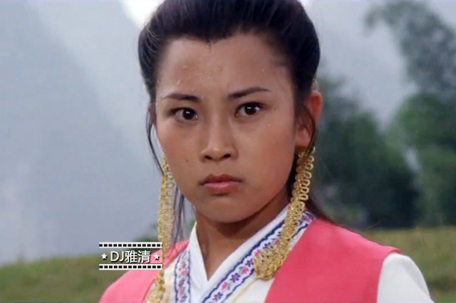 黄秋燕对李连杰付出了多少,苦追3年