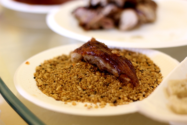 口味确实不错舌尖上的烤全羊,舌尖上的乡村草原特制烤全羊