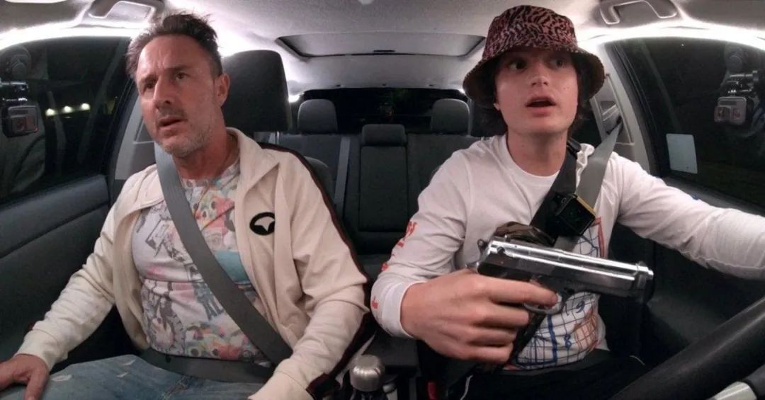 万圣节要糖果的恐怖片,万圣节前夜电影免费观看