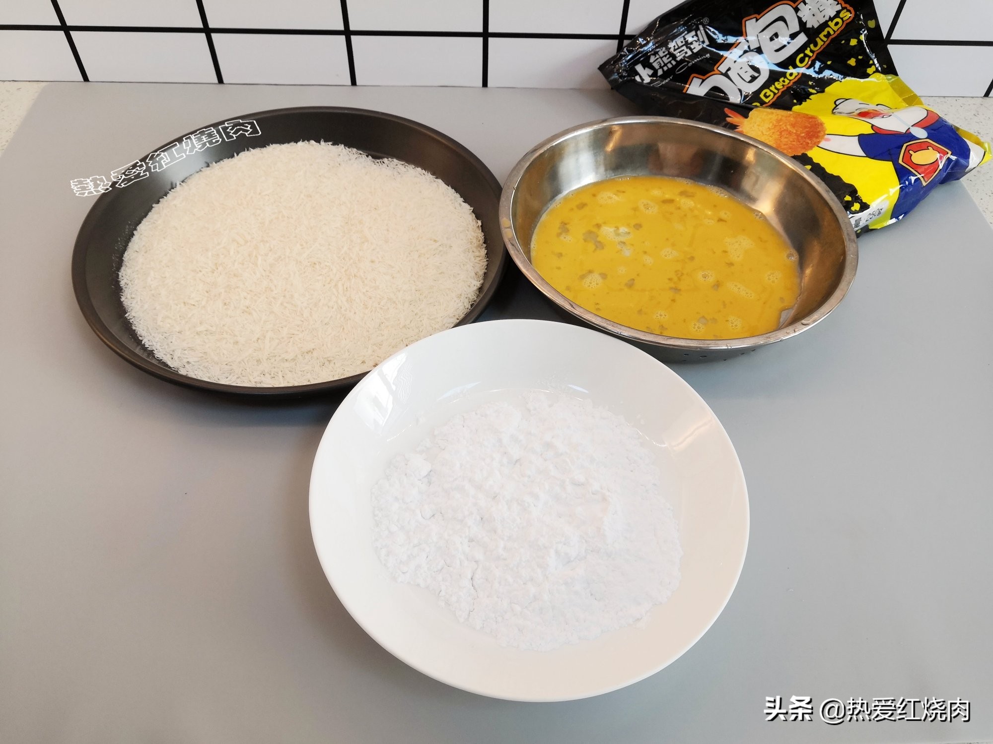 家常炸鸡腿怎么炸才能又酥又脆,炸鸡腿为什么炸出来有血水能吃吗