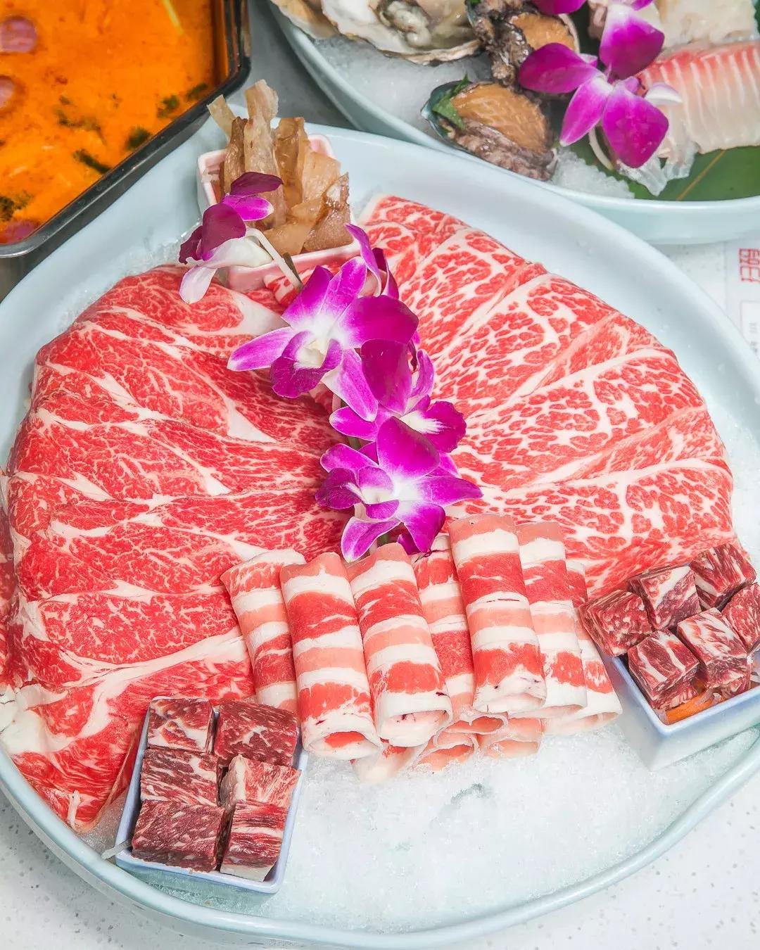 5.8折！魔都新开摩洛哥风「泰式海鲜火锅」，锅底、红膏蟹免费送