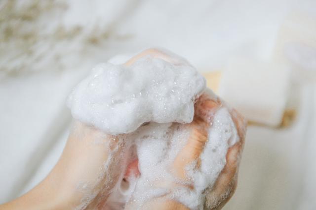 冷制手工皂在使用中很软什么原因,冷制手工皂出油斑