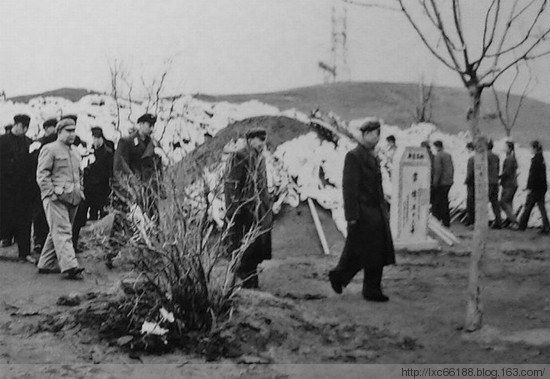 六七十年代雷锋葬礼图片,雷锋葬礼全程视频