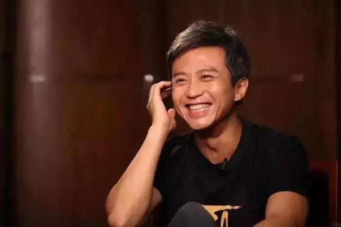 《烈日灼心》里邓超演被注射致死，导演以为他真死了，抱着他痛哭