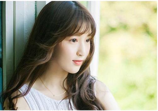 女生头顶秃头发少什么发型好,头顶头发少怎么做发型