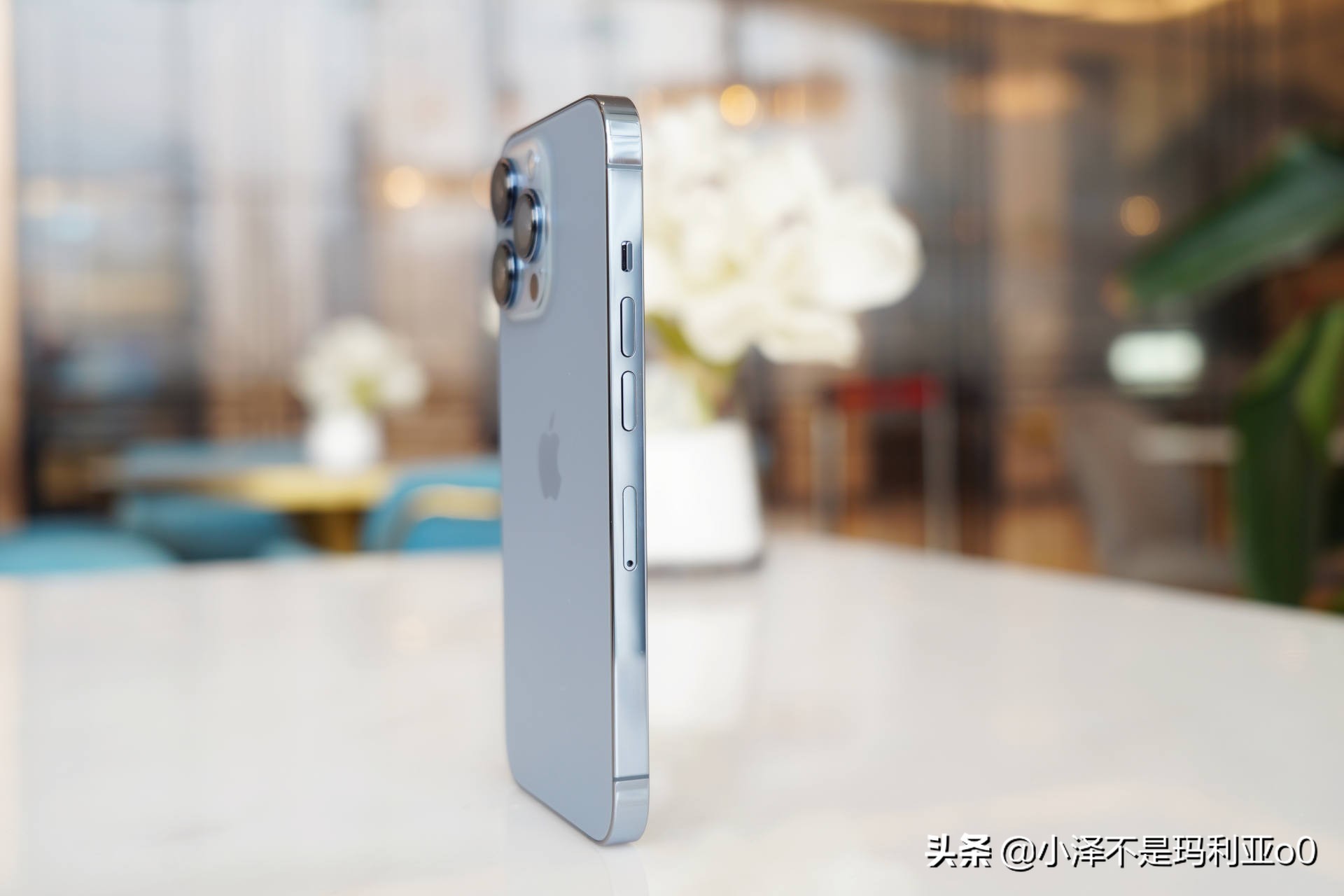 远峰蓝iphone13pro真的假的,iphone13pro远峰蓝边框会刮花吗