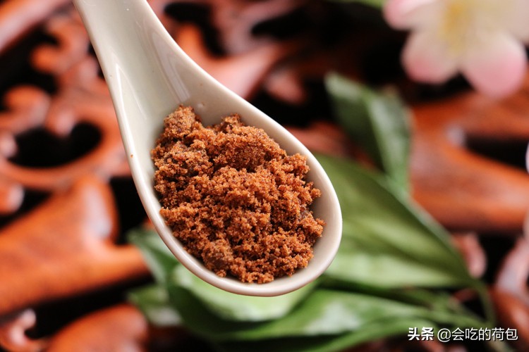 煮红豆沙什么时候放糖,煮红豆沙怎么才不会变色