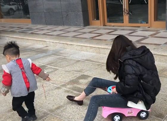 小姨带娃不靠谱系列,小姨带娃真的不靠谱