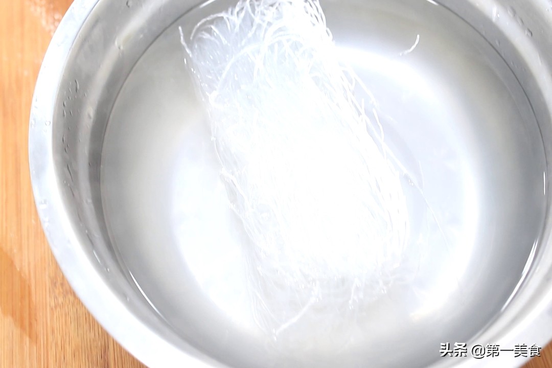 不揉面素包子,不发面的素馅包子做法