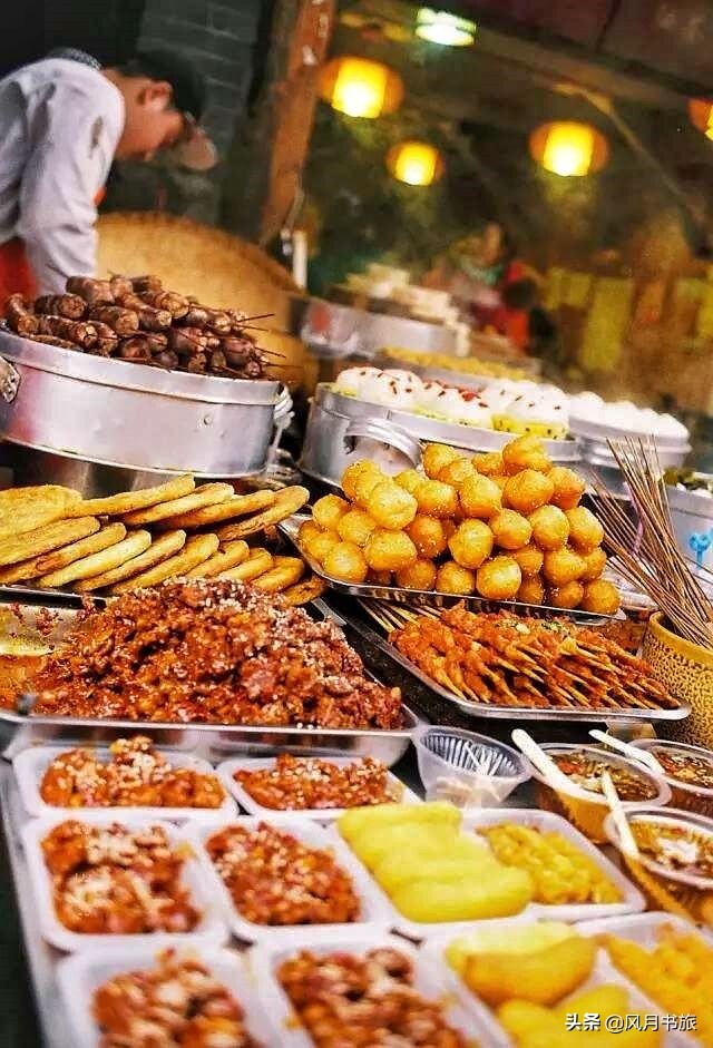 中国成都的锦里古街,成都最低调的三国古镇