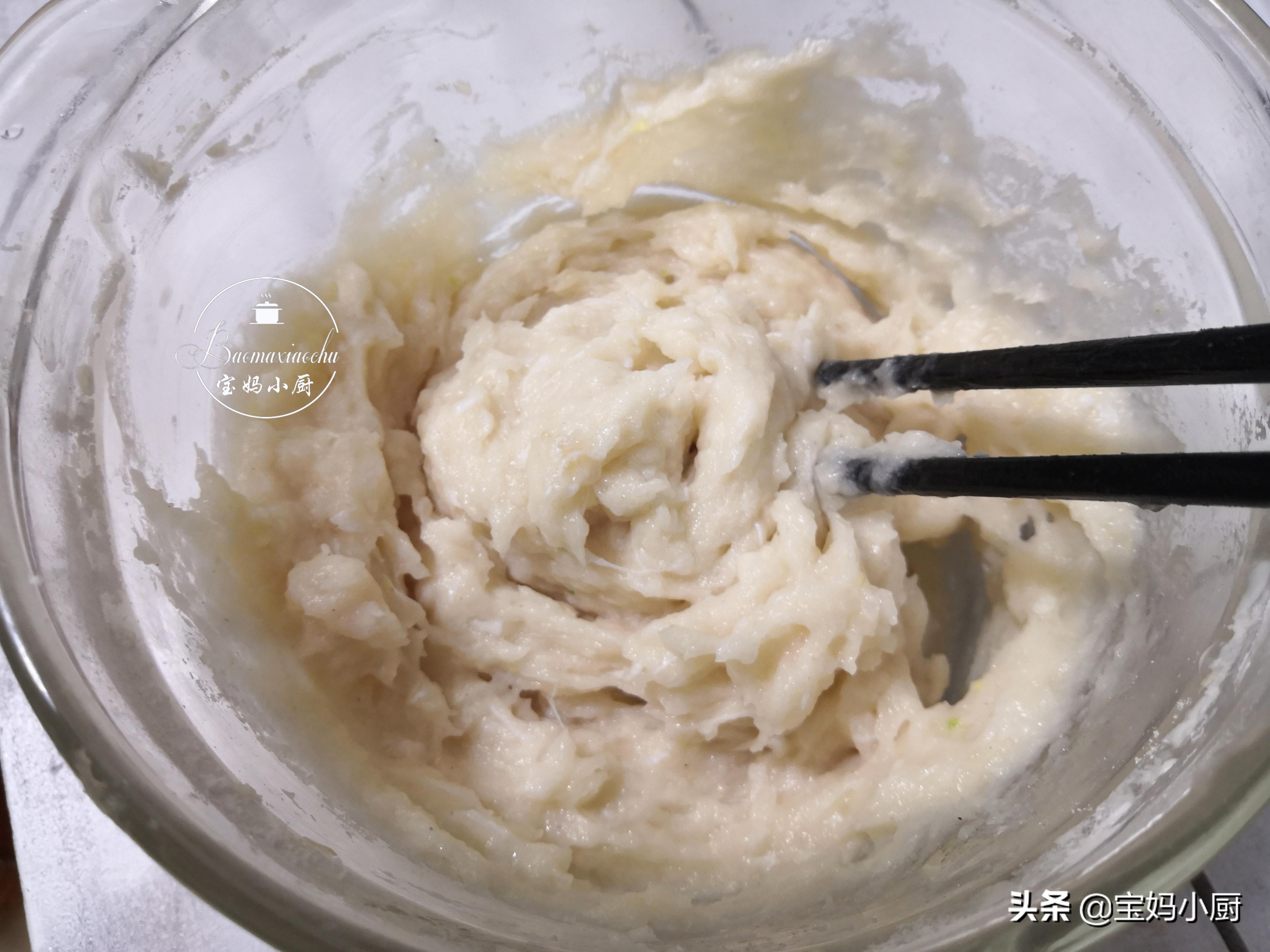 做鱼丸加蛋清和生粉还是打不上劲,鱼丸的制作方法一定要加蛋清吗