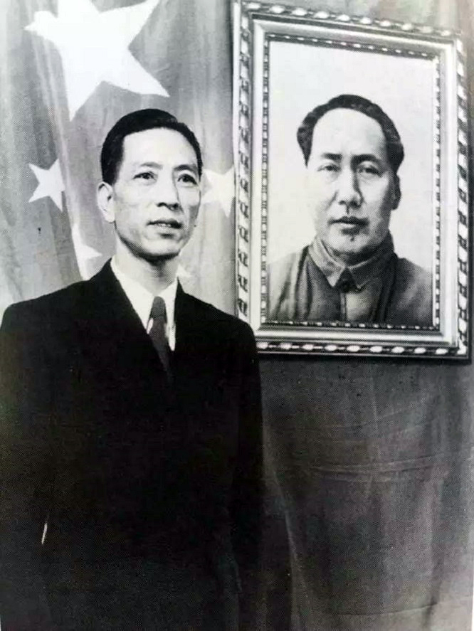 *飚耿**：曾送一只老虎给毛主席，身兼北欧三国使节，晚年成为副国级