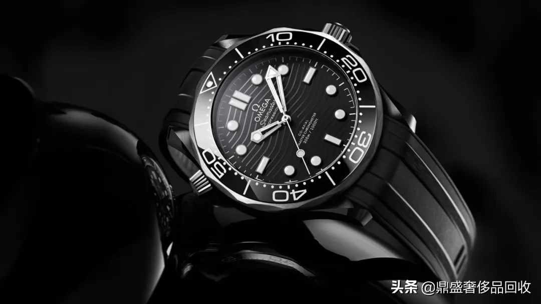 各种手表材质的优缺点,黑色手表什么材质更耐用