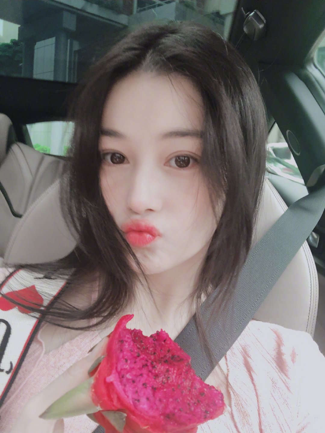 张馨予和迪丽热巴是什么关系,张馨予嫁特种兵