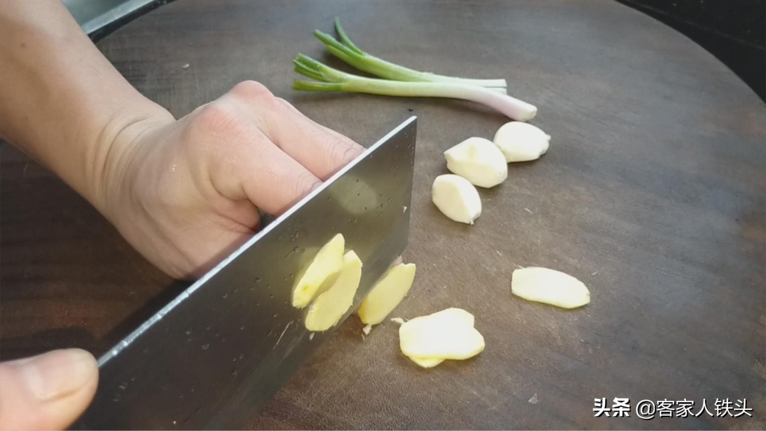 炒肉片怎么炒比较嫩比较好吃,炒肉片怎么炒才好吃又嫩