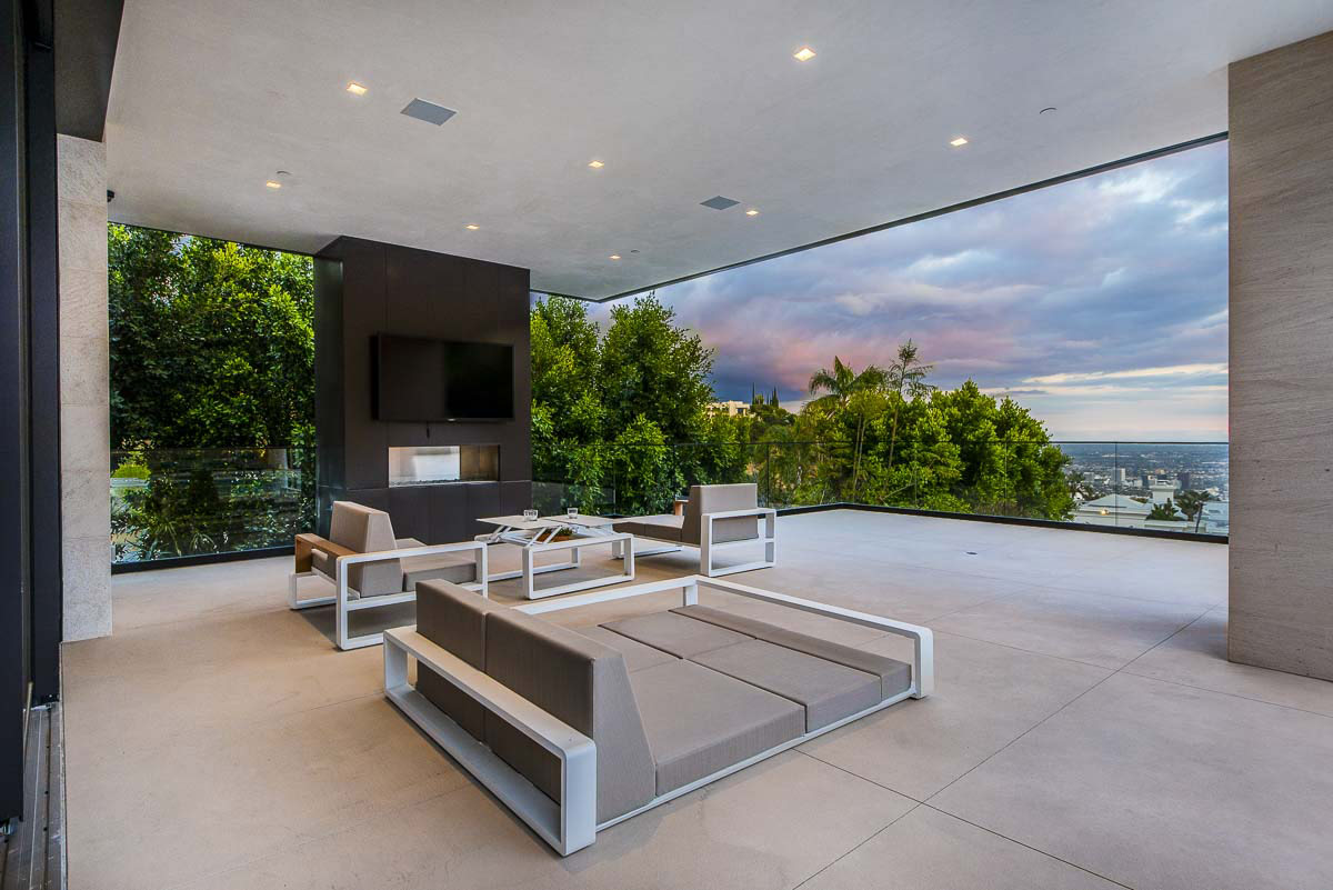 没有泳池的房子,没有泳池和花园的别墅