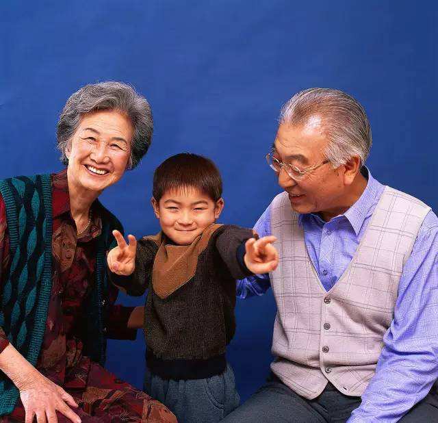 公婆逼老公跟我离婚,公婆逼着老公离婚