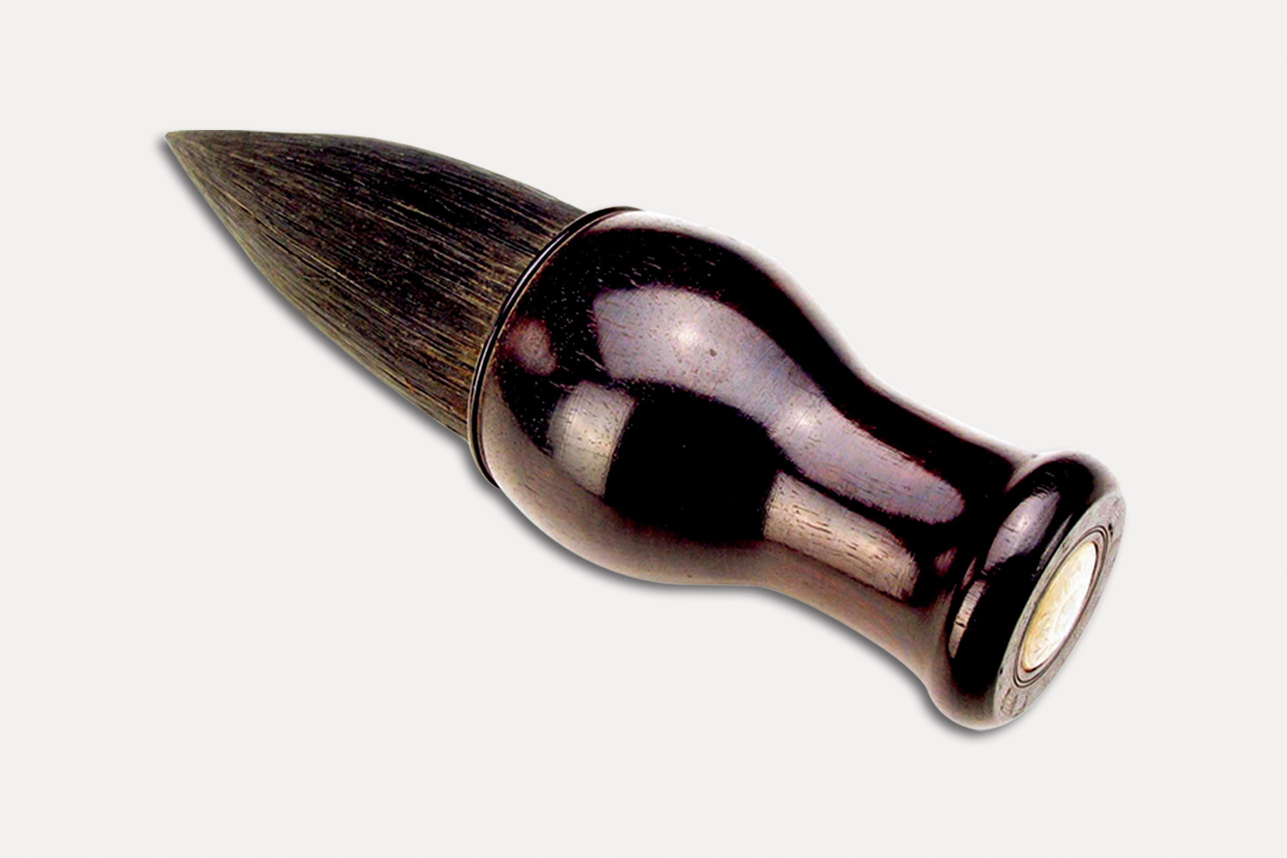 中国古代的文房四宝是笔墨纸砚,文房四宝中最顶尖的笔墨纸砚