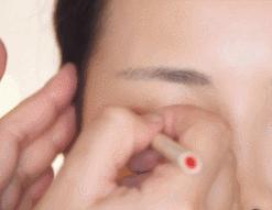 眼妆教程一妆一盘,眼妆一画就显脏