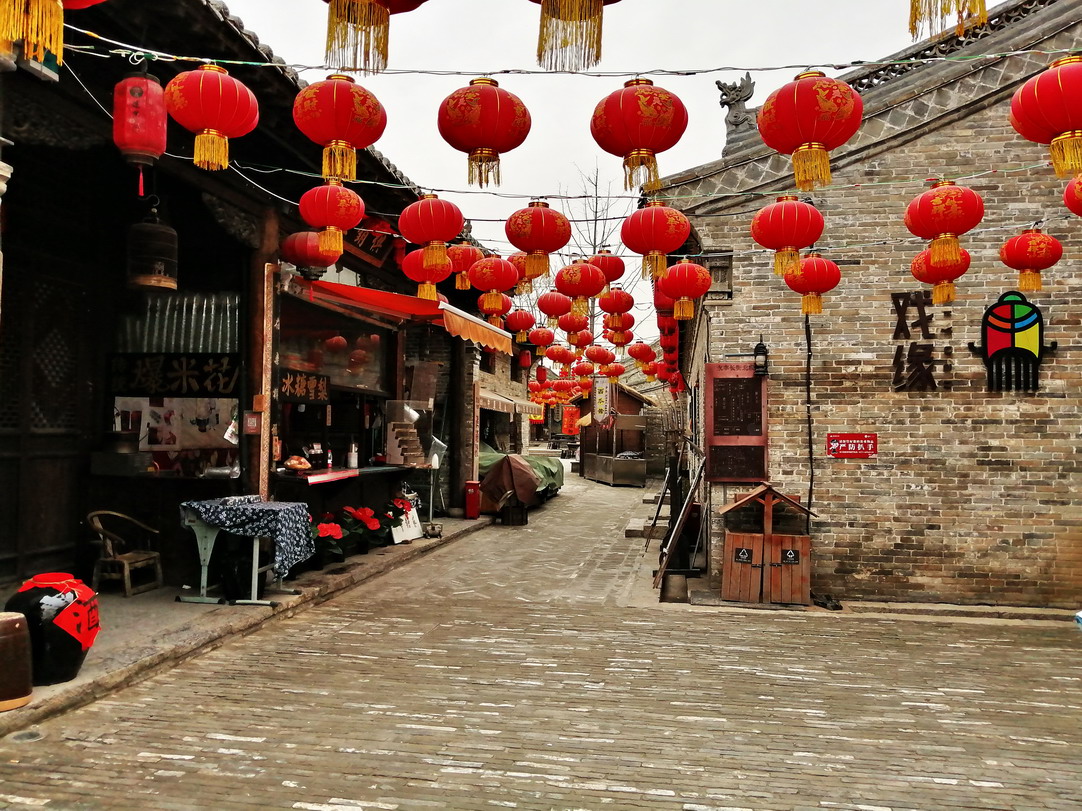 跟着老吴看世界,跟着老杨看风景