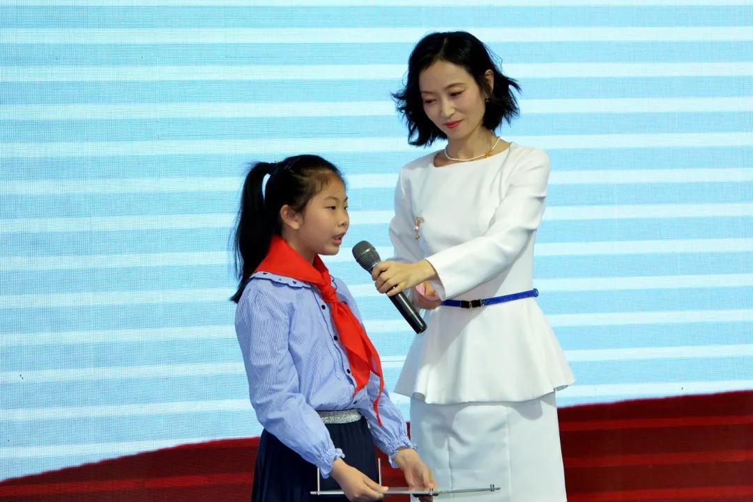 儿童画作品邮票图稿欣赏,中国邮票儿童画很好看很简单