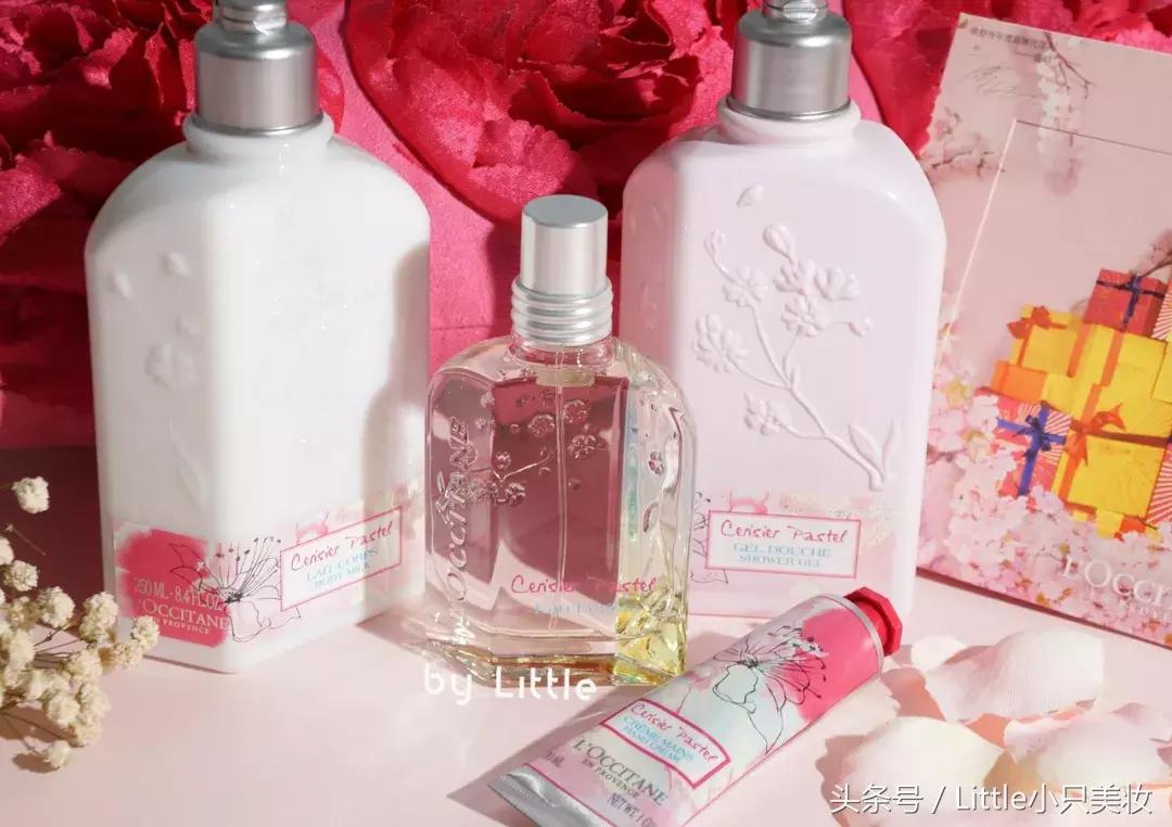 2018年樱花限定粉,2019年樱花限定品