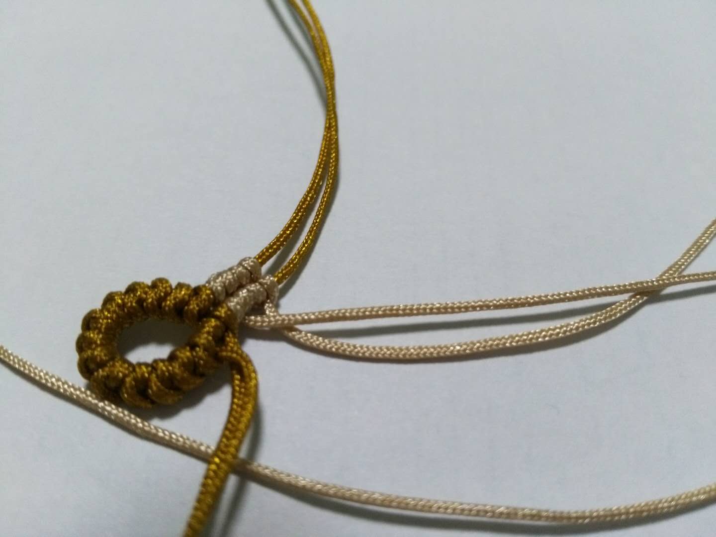 编绳花做法,手绳复杂编织教程