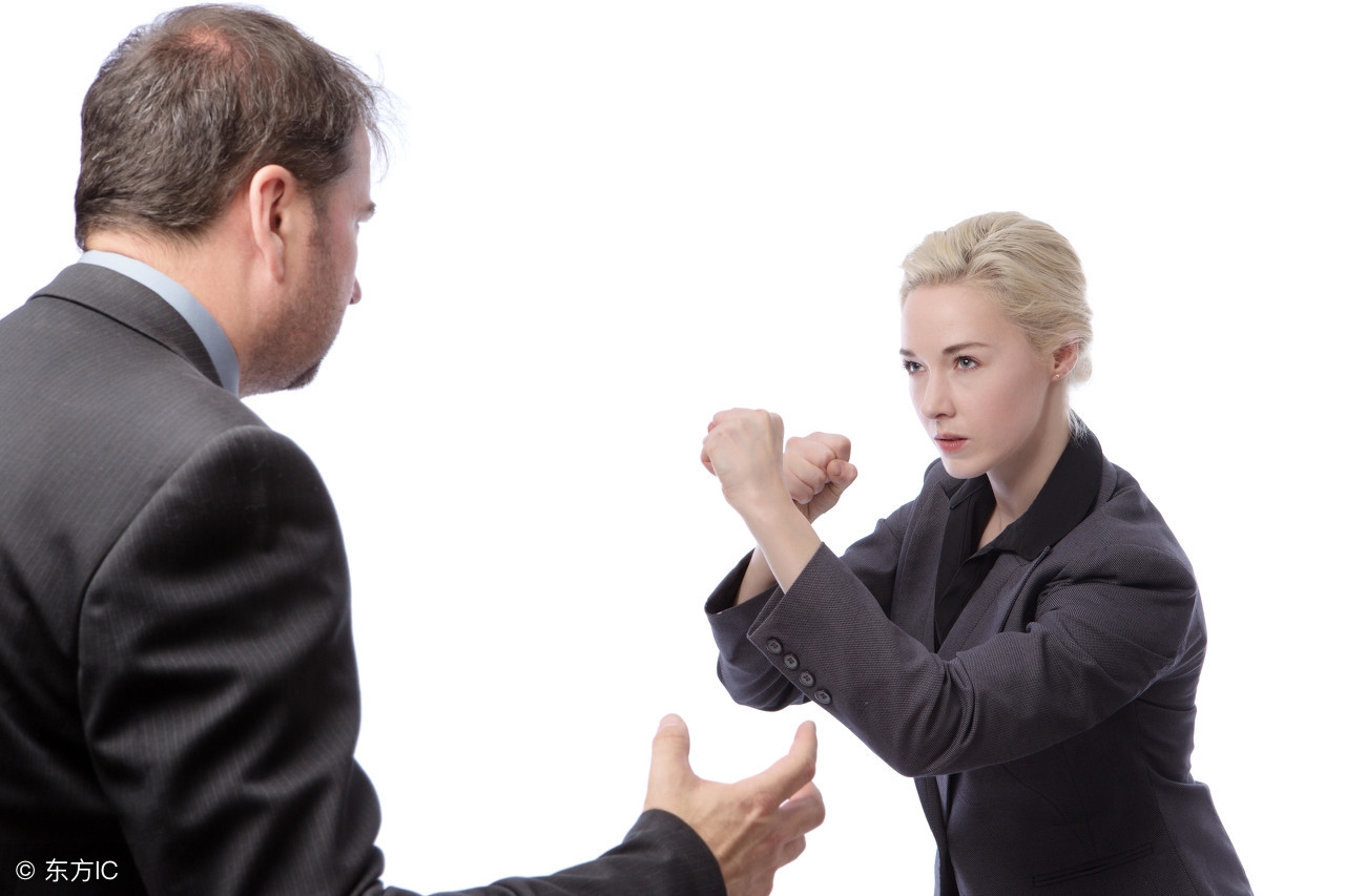 职场有人给领导说你坏话怎么办,职场有人在背后说你坏话怎么办