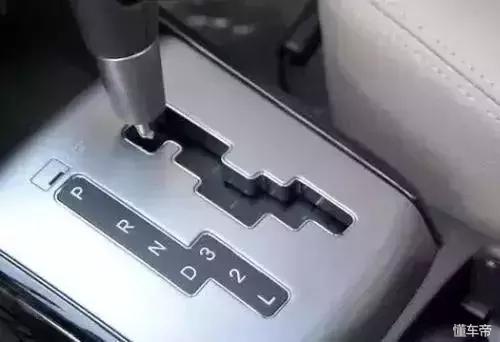 高速120刹车失灵怎么解决,高速刹车突然失灵正确处理方法