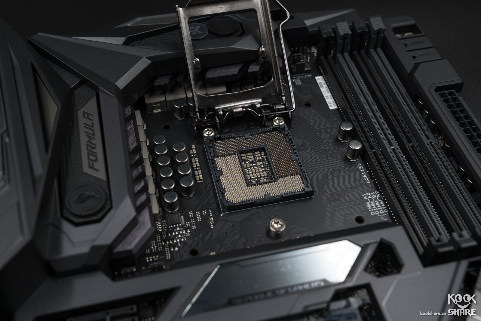 华硕rogmaximusz690formula,华硕rogmaximusapex主板