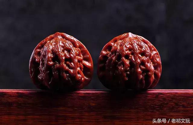 文玩核桃盘黑了有什么补救方法吗,文玩核桃不盘的时候要放袋子里吗