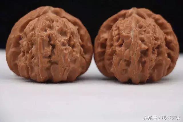 文玩核桃盘黑了有什么补救方法吗,文玩核桃不盘的时候要放袋子里吗