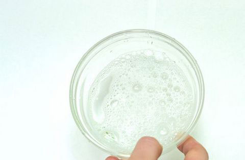 502胶水粘手上怎么去除小妙招,502胶水粘在手上怎样才能快速洗掉