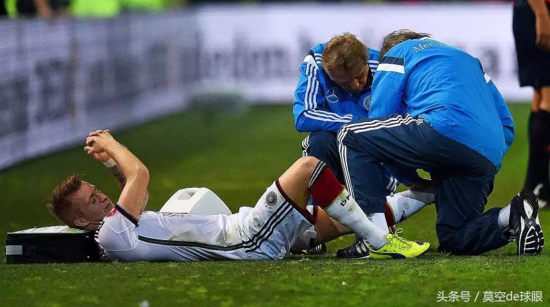 威斯特伦法球场南看台罗伊斯,威斯特伦法罗伊斯