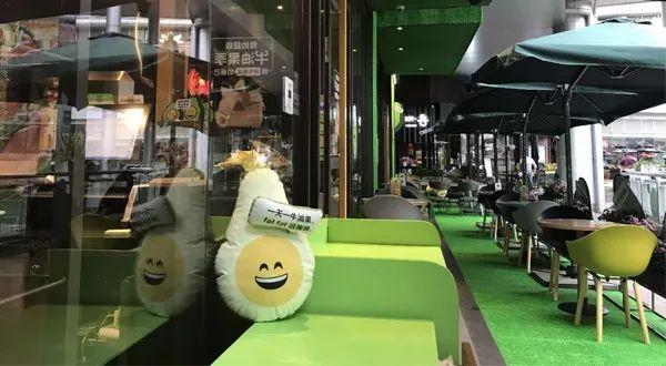 环保概念、绿帽子店……看乐凯撒快闪店如何玩转“体验营销”！