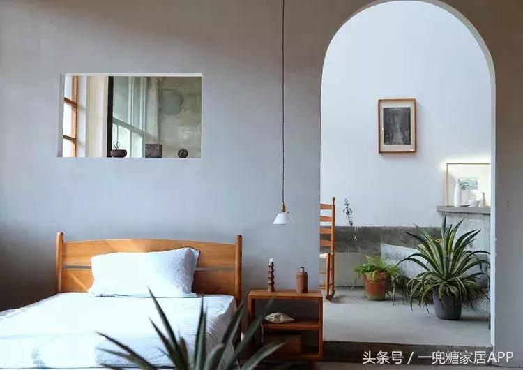 没有主灯无吊顶,不做吊顶也可有灯