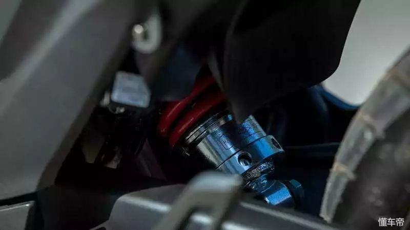 国四电喷幻影150价格,五羊本田幻影150国四电喷摩托车