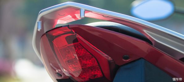 本田幻影电喷国四150,五羊本田幻影150国四电喷摩托车