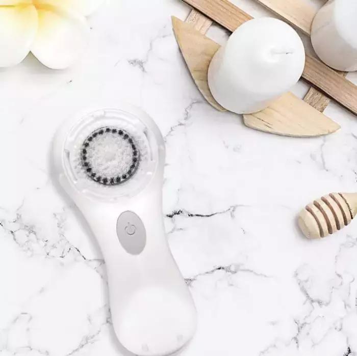 范冰冰用的哪款美容仪,如何看待范冰冰的自创美容仪品牌