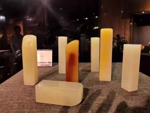 田黄寿山石真品图片,国宝级寿山石田黄